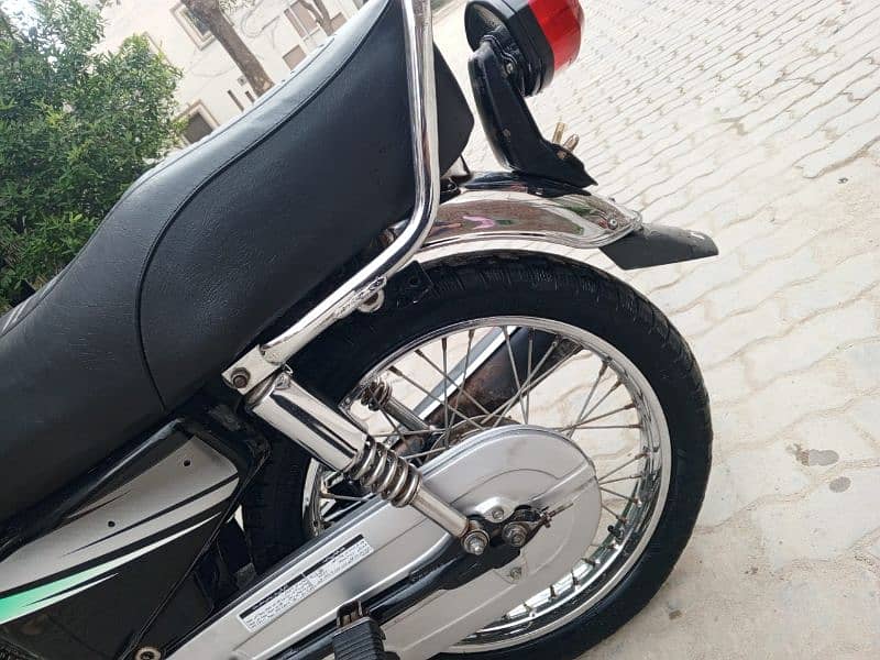 for sale Honda 125 (2014) model 15