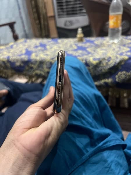 I phone 11pro 256gb pta approved 1