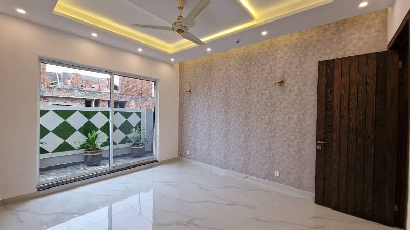 1 Kanal Full House For Rent In DHA Phase 3,Block W, Reasonable Price And Suitable Location Pakistan Punjab Lahore. 1