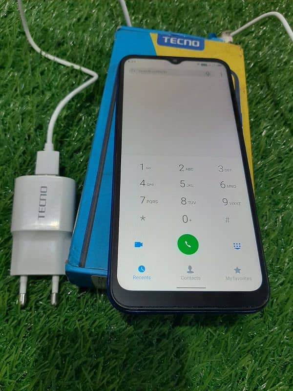 Tecno Spark 6 Go 64gb with box and original charger 2