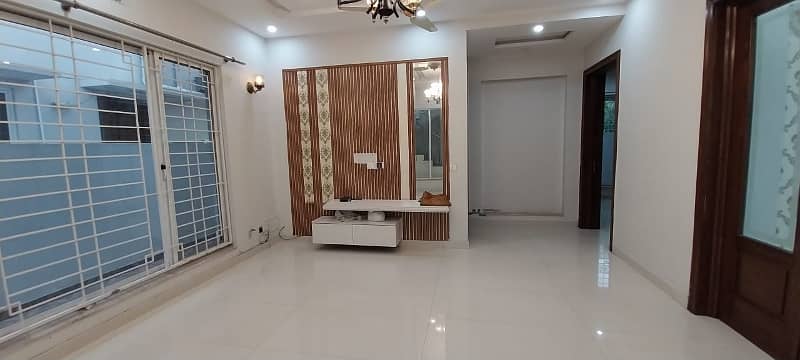 10 Marla House Available For Rent In EDEN City Lahore 8