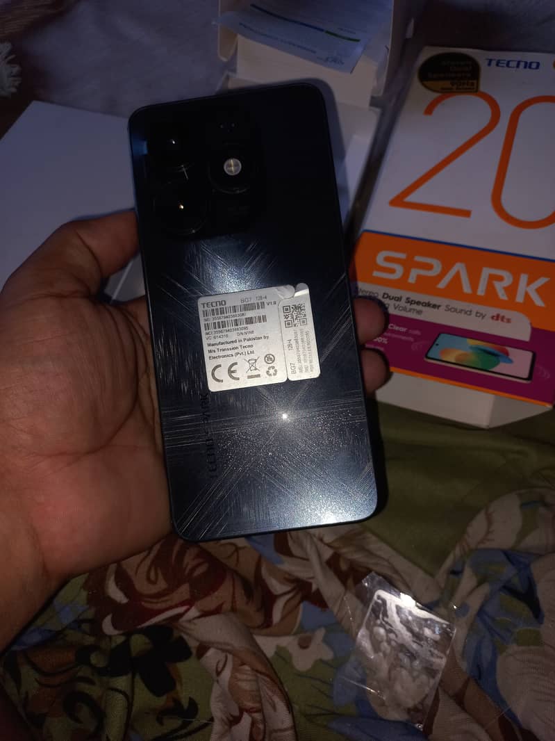 tecno 20c 8/128 complete sman good condtion 1