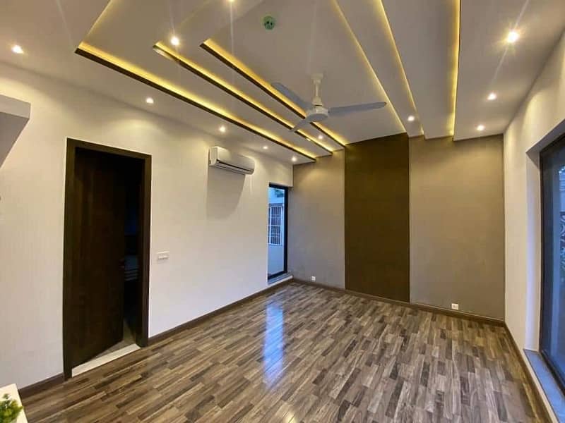 10 Marla House Available For Rent In EDEN City Lahore 1