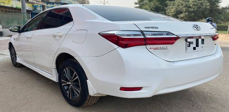 Toyota Corolla Altis 2018 6