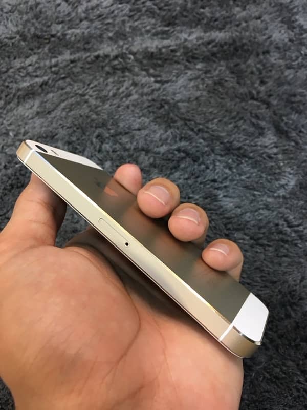 iPhone  5S (non pta) 1