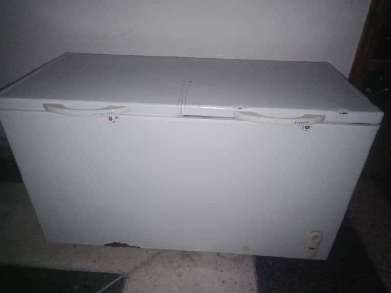 Haier refrigerator + freezer 1