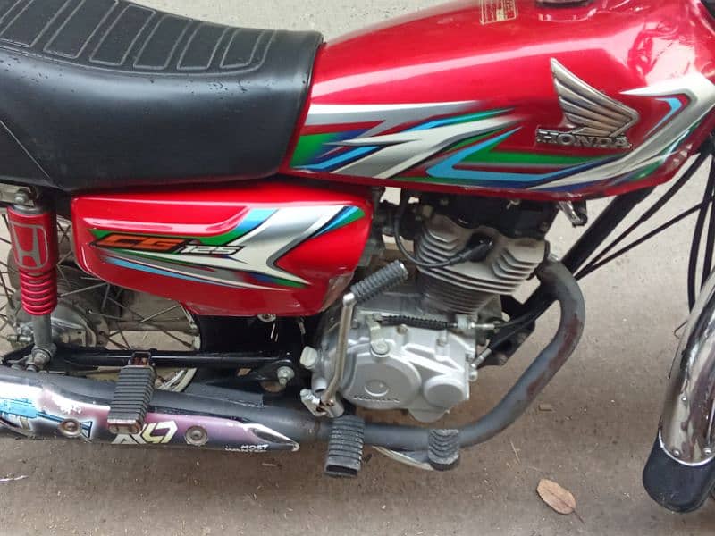 Honda cg 125 2023 model hai like new hai 3