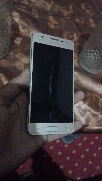 Samsung A32 5G with Samsung j5 1