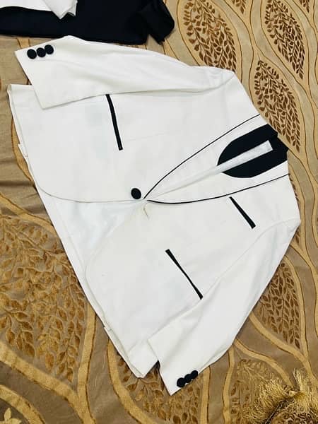 Groom White Pent Coat 3