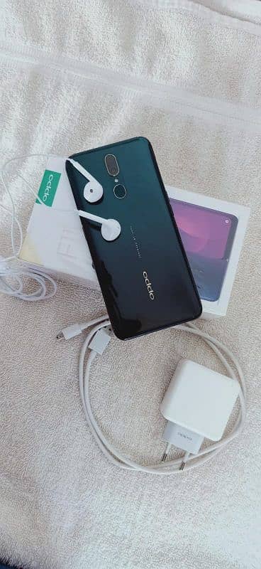 oppo F 11 _4 64 bilkul new condition 10/10 picture se dekh ly 6