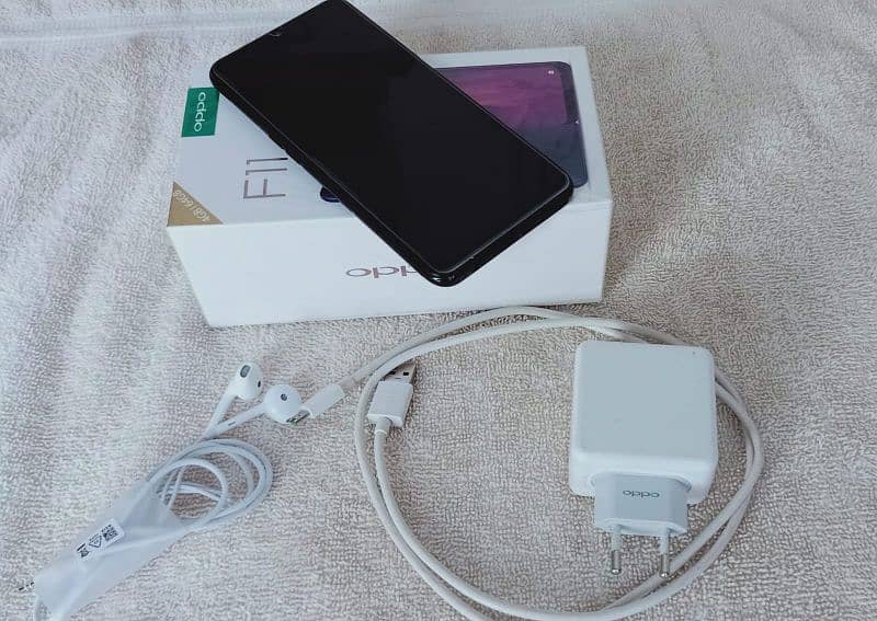 oppo F 11 _4 64 bilkul new condition 10/10 picture se dekh ly 7