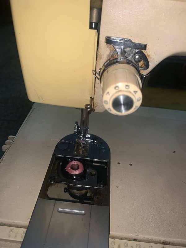 Singer automatic sewing machine 6