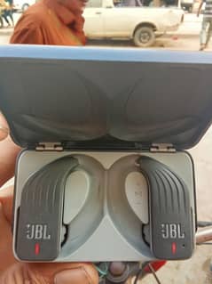 JBL original ear pod slightly used.