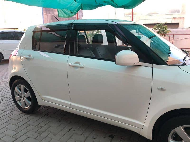 Suzuki Swift 2015 3