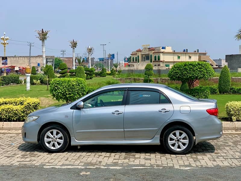 Toyota Altis Grande 2010 1