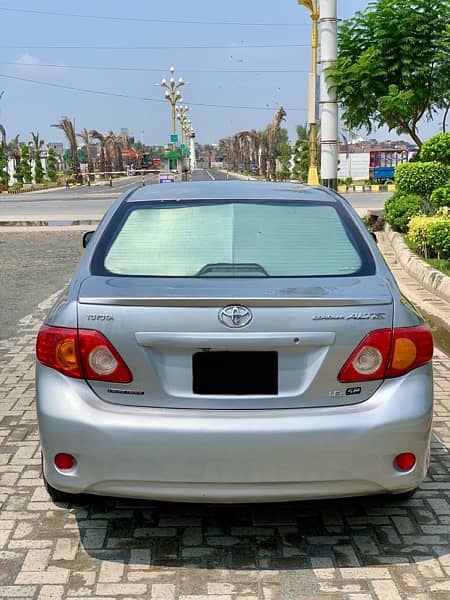 Toyota Altis Grande 2010 3