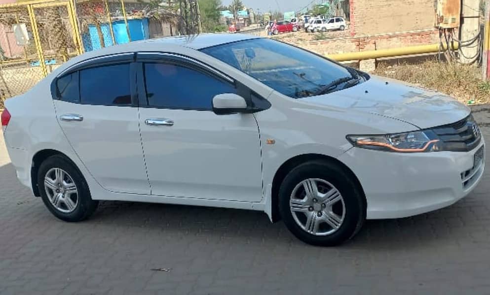 Honda City IDSI 2014 Honda city manual 10