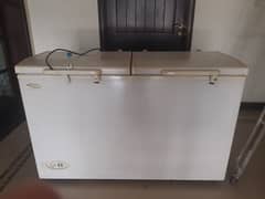 good condition  waves freezer