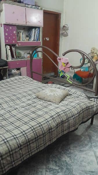 wrought iron Solid Bed set. 2