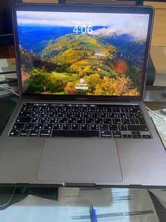 MacBook Pro M2 8/256