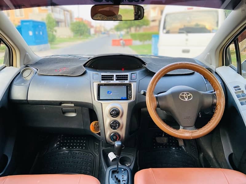 Toyota Vitz 2013 11