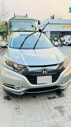 Honda Vezel 2014 AWD Hybrid XL Package