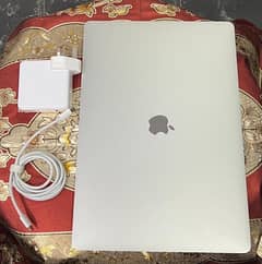 Macbook Pro 2019,16GB/1TB 16inch Core i9