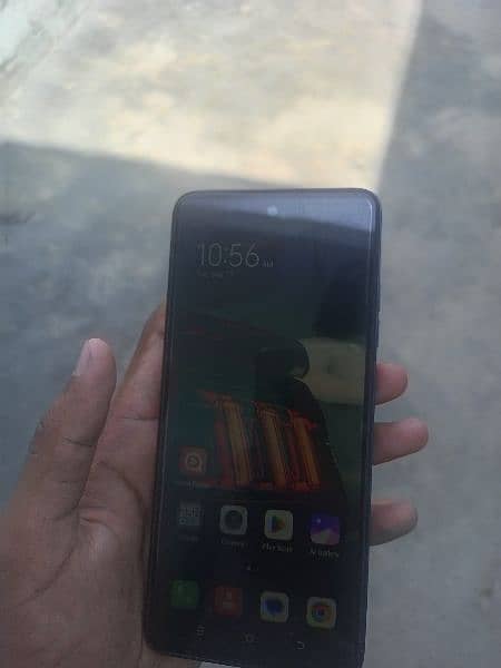 Tecno spark 20 8+8 256 4