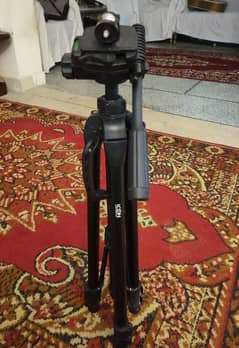 ICON 7860 professional tripod for DSLR / Video Camera