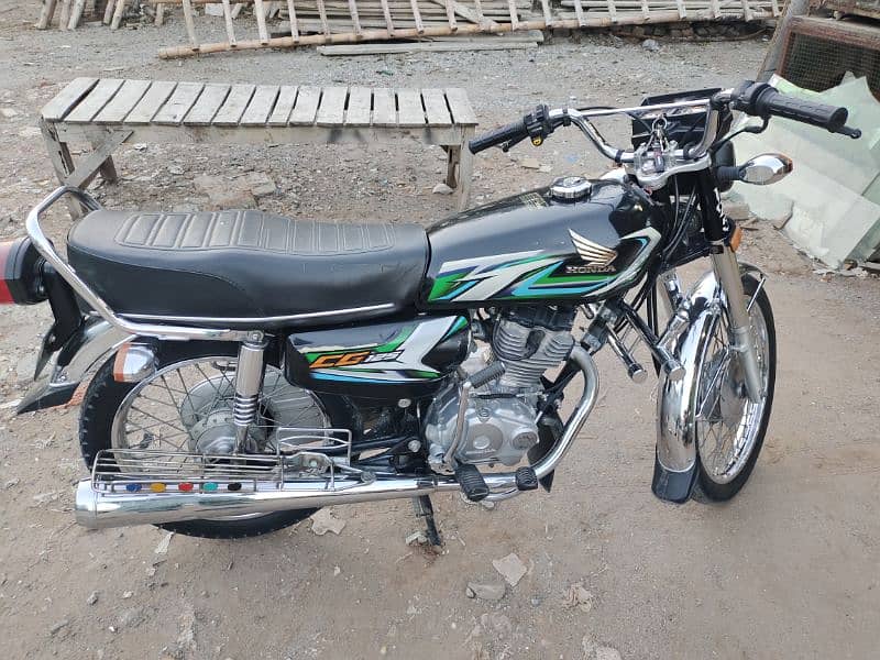 Honda 125 black all ok lush condition 1