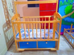 Baby cot        condition 10/10 0