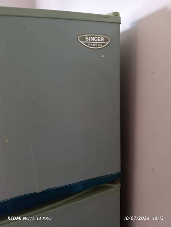 Singer Standing Fridge + Freezer (used) 1