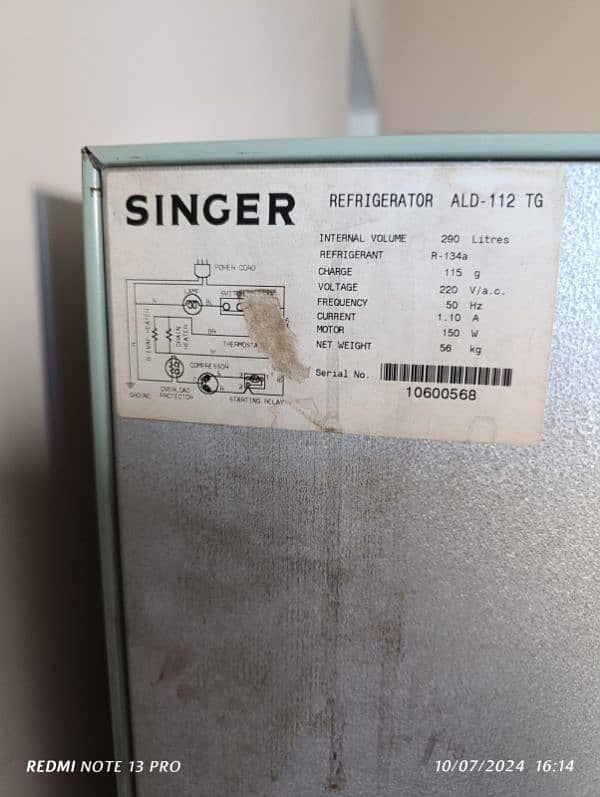 Singer Standing Fridge + Freezer (used) 4