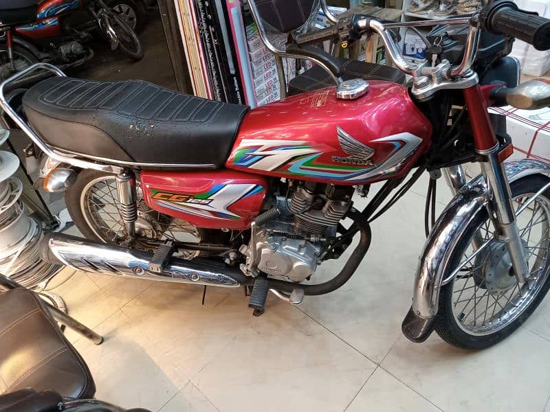 HONDA 125 Red 1