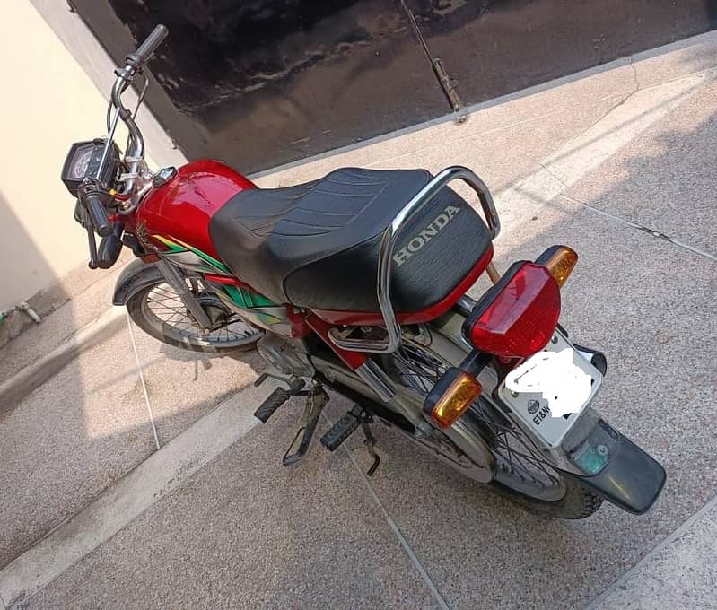 Honda CD 70 2022 03008404986 5