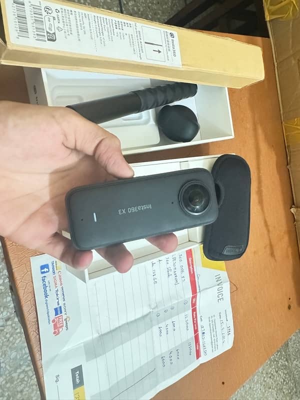 insta 360 x3 slightly used with all extra accessories 3