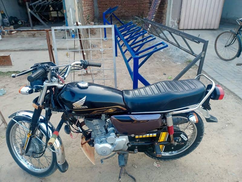 Honda125cd 2