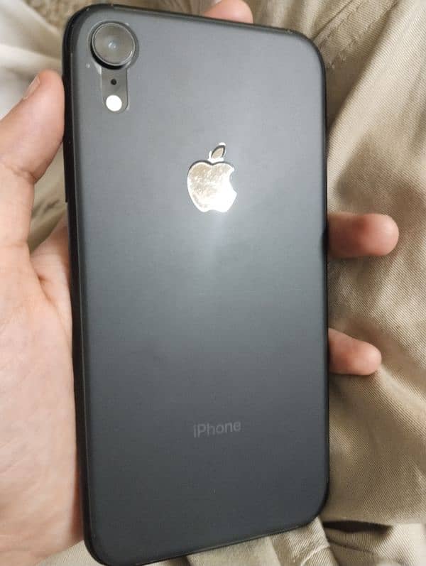 Iphone XR Non PTA( Exchange Possible Iphone 11 Non ) Read Description 0