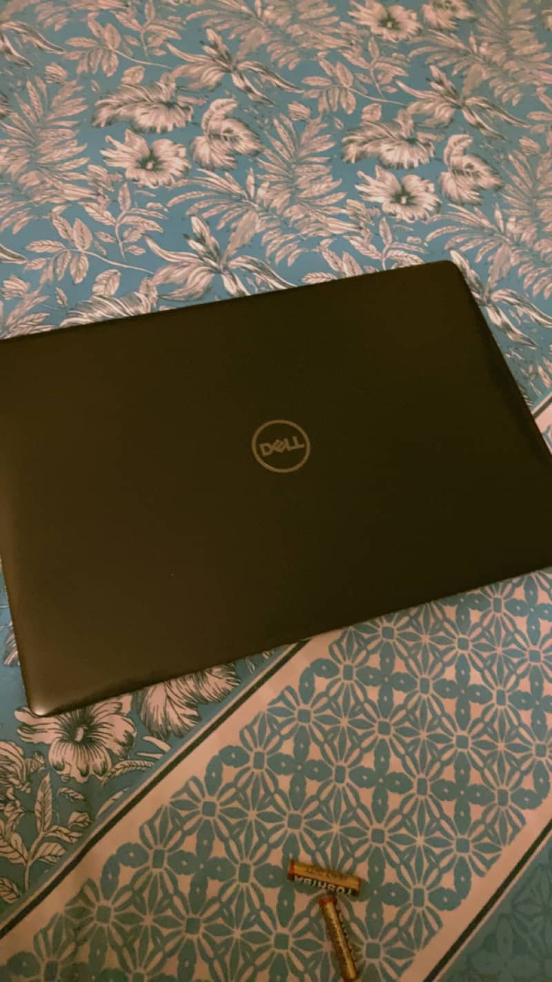 Dell inspiron 15 5000 i5 8th generation 16GB RAM 1TB memory 1