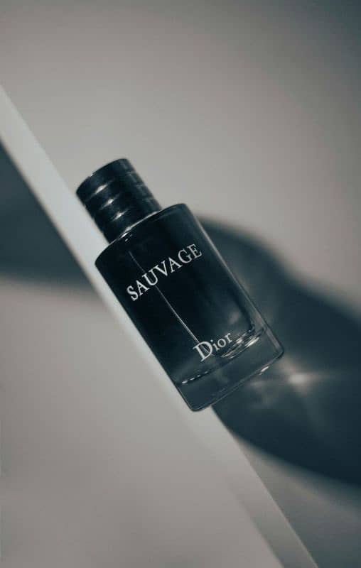 DIOR SAUVAGE-Men's fragrance 3