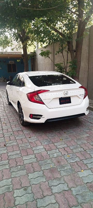 Honda Civic 2020 8