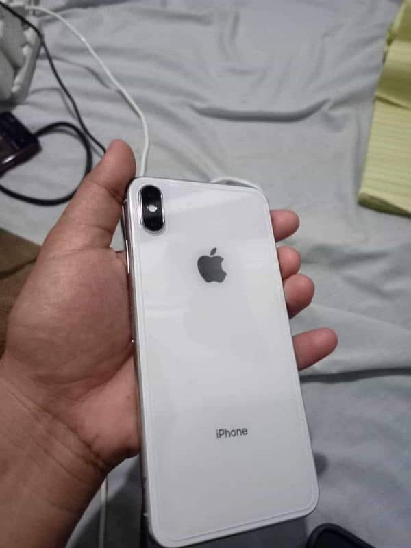 iPhone xs max 256 GB 03230916581 my what'sap 1