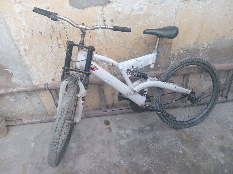 bicycle sale good condition full size 0