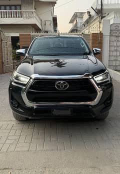 Toyota Hilux Revo V 2.8 2022