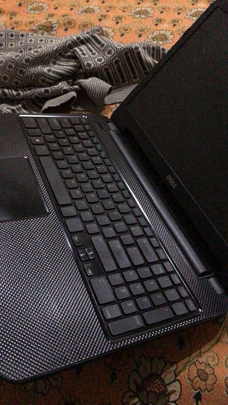 Dell core I3 4rth genra 9