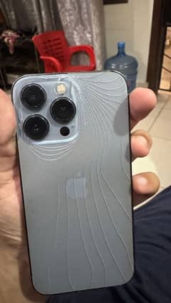 Iphone 13 Pro (back glass broken)