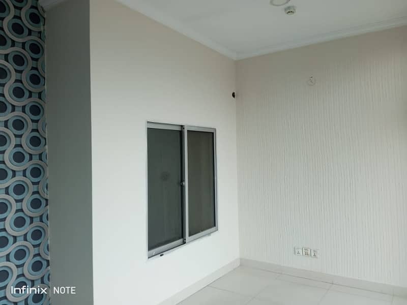 7 Marla floor available for rent in DHA Phase 1 4