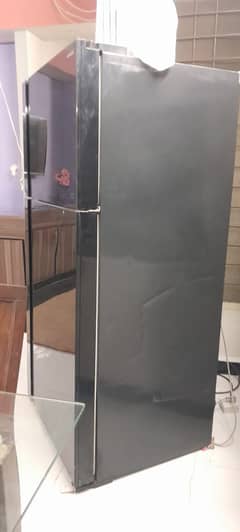 Hitachi Inverter Fridge for Urgent Sell