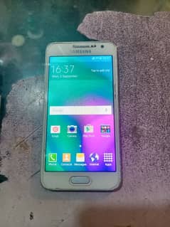 Samsung Galaxy A3 original pinal hai PTA nai hy Baki sb ok hai 0