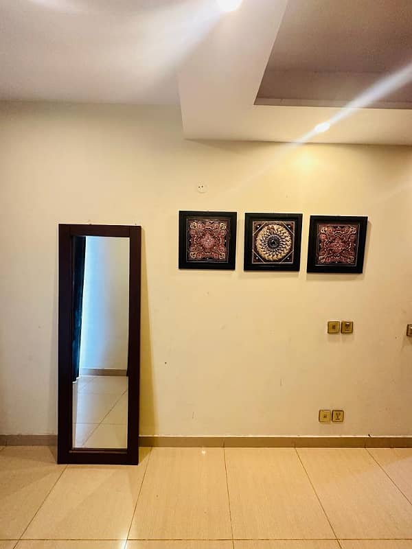 2 bedroms Luxury appartment on daily basis for rent in bahria town Lhr 8